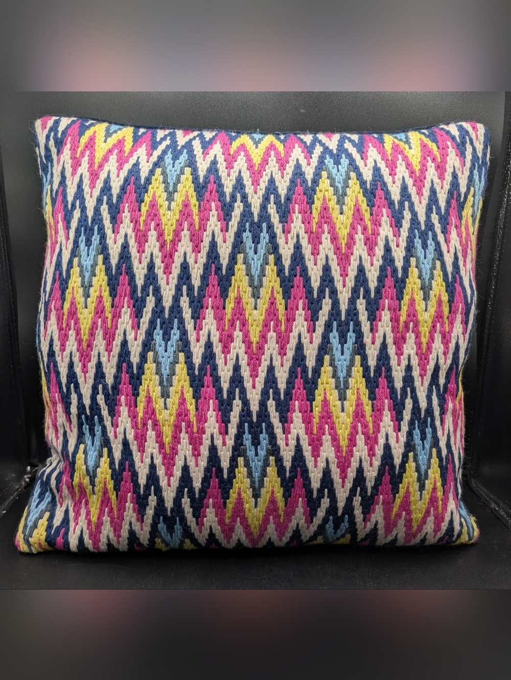Jonathan Adler Bargello 20x20 Needlepoint Zigzag Throw Pillow Multicolor EUC
